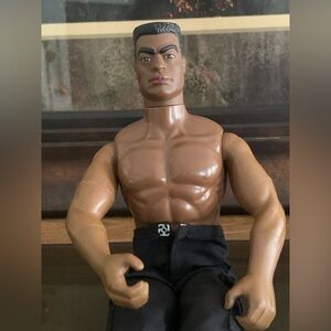 12” G.I. Joe “Heavy Duty” African American Soldier & Extra Police Uniform